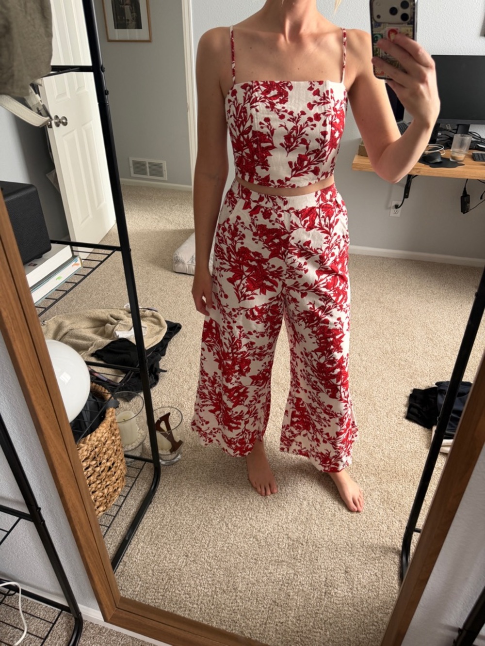 Red & White Floral Wide-Leg Pant Set — Women's Two-Piece